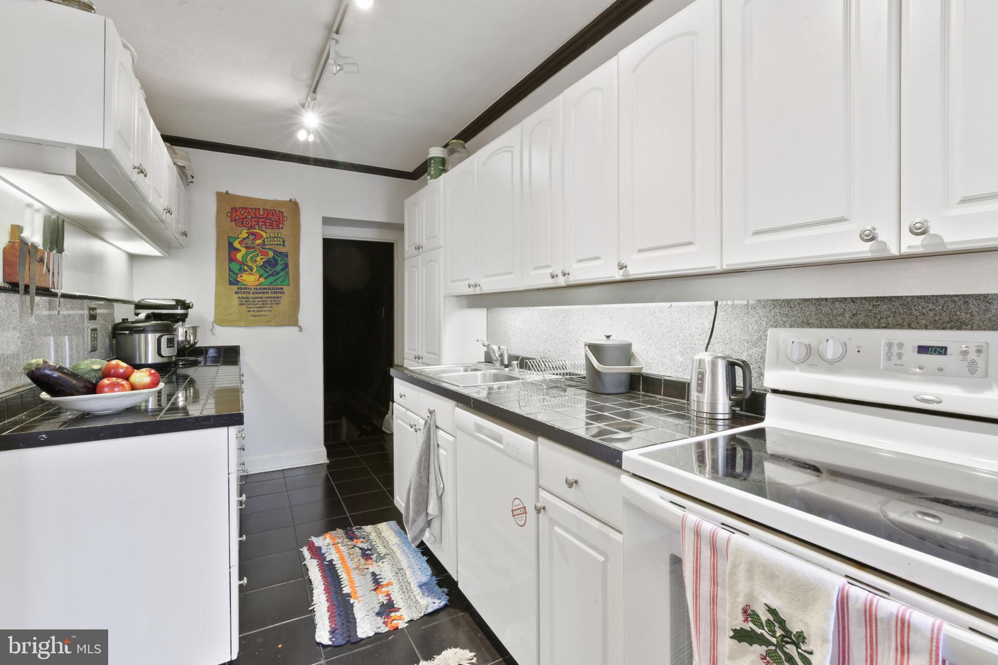 3608 Rexmere Road Baltimore, MD 21218 - Photo 13 of 37