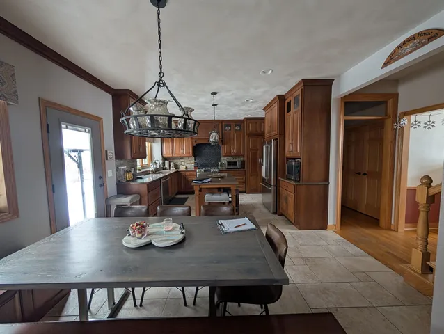$675,000 | 123 Ashbrooke Place, Neenah, WI 54956