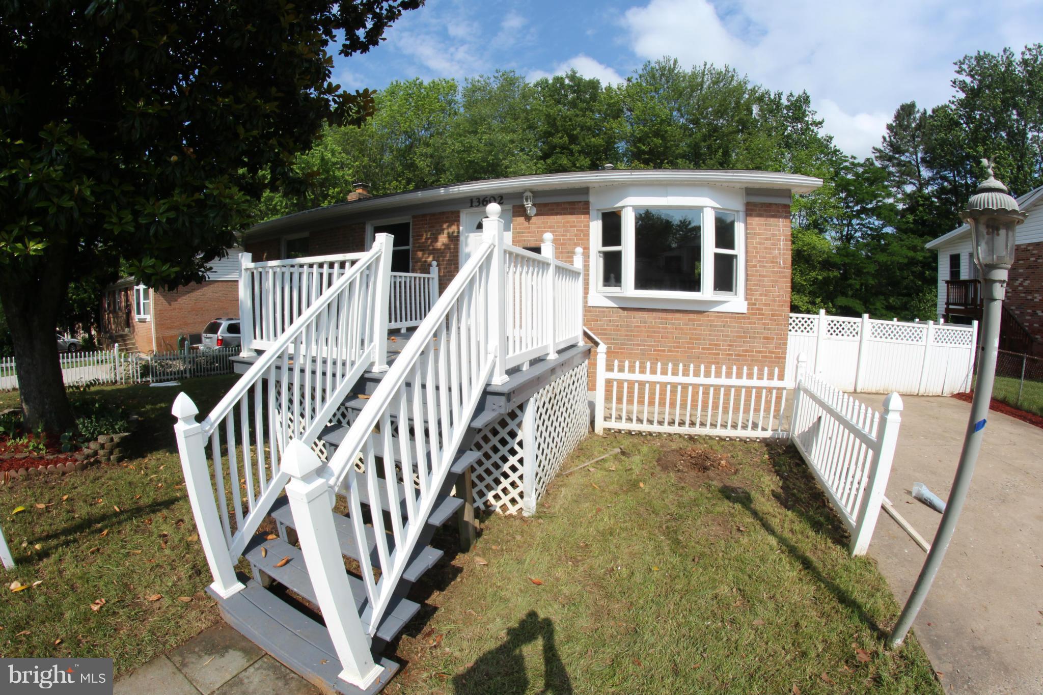 13602 Kerrydale Road Woodbridge, VA 22193 - Photo 3 of 24 Exterior (Front)