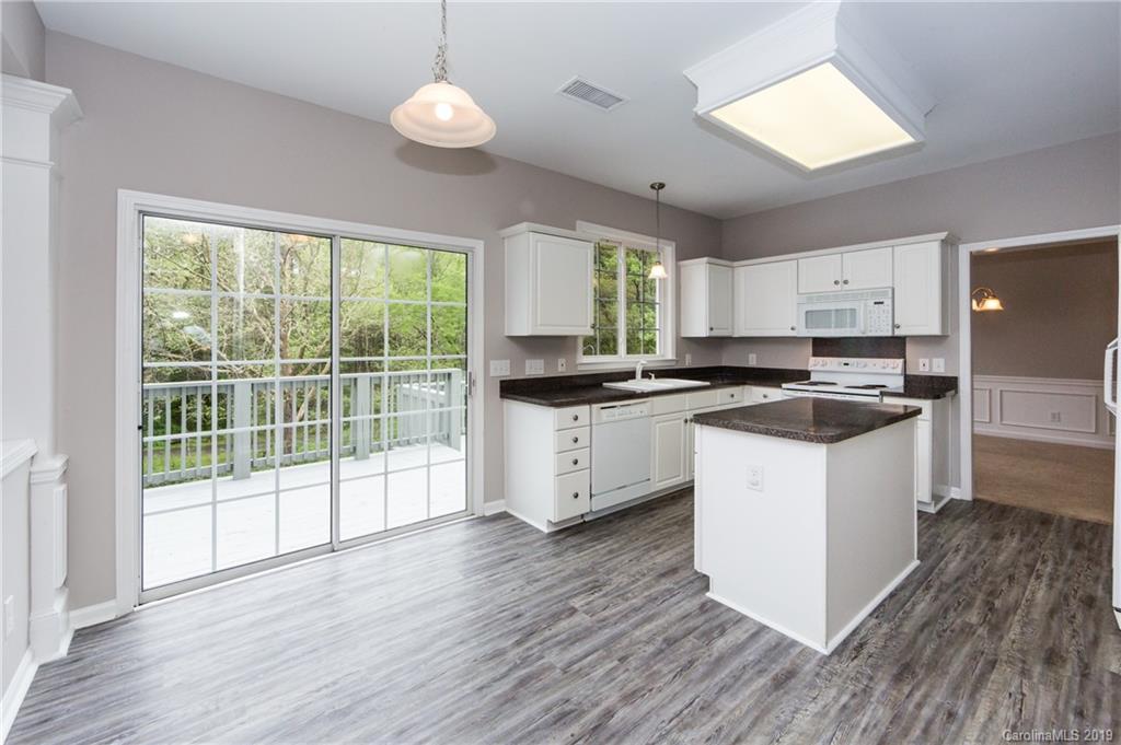 1023 Clearbrook Road Matthews, NC 28105 - Photo 13 of 40 Gallery Image 13