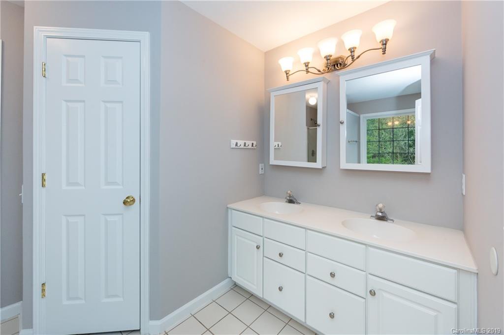 1023 Clearbrook Road Matthews, NC 28105 - Photo 25 of 40 Gallery Image 25
