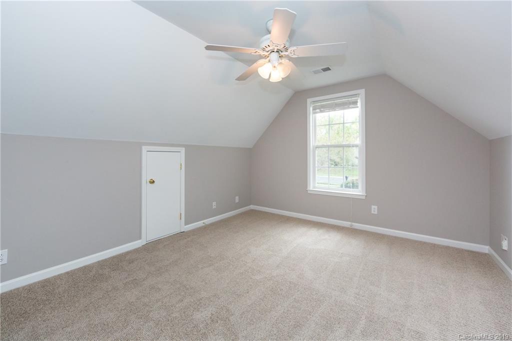 1023 Clearbrook Road Matthews, NC 28105 - Photo 33 of 40 Gallery Image 33