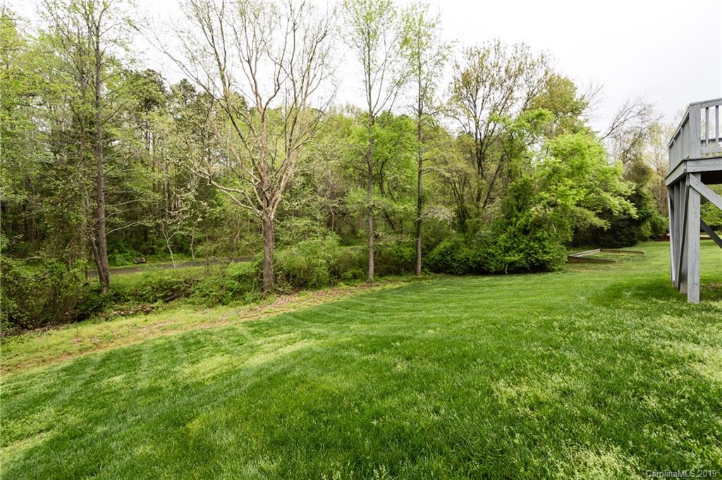 1023 Clearbrook Road Matthews, NC 28105 - Photo 38 of 40 Gallery Image 38