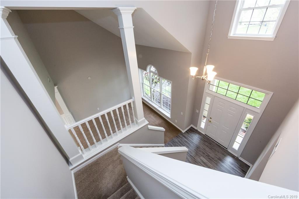 1023 Clearbrook Road Matthews, NC 28105 - Photo 5 of 40 Gallery Image 5