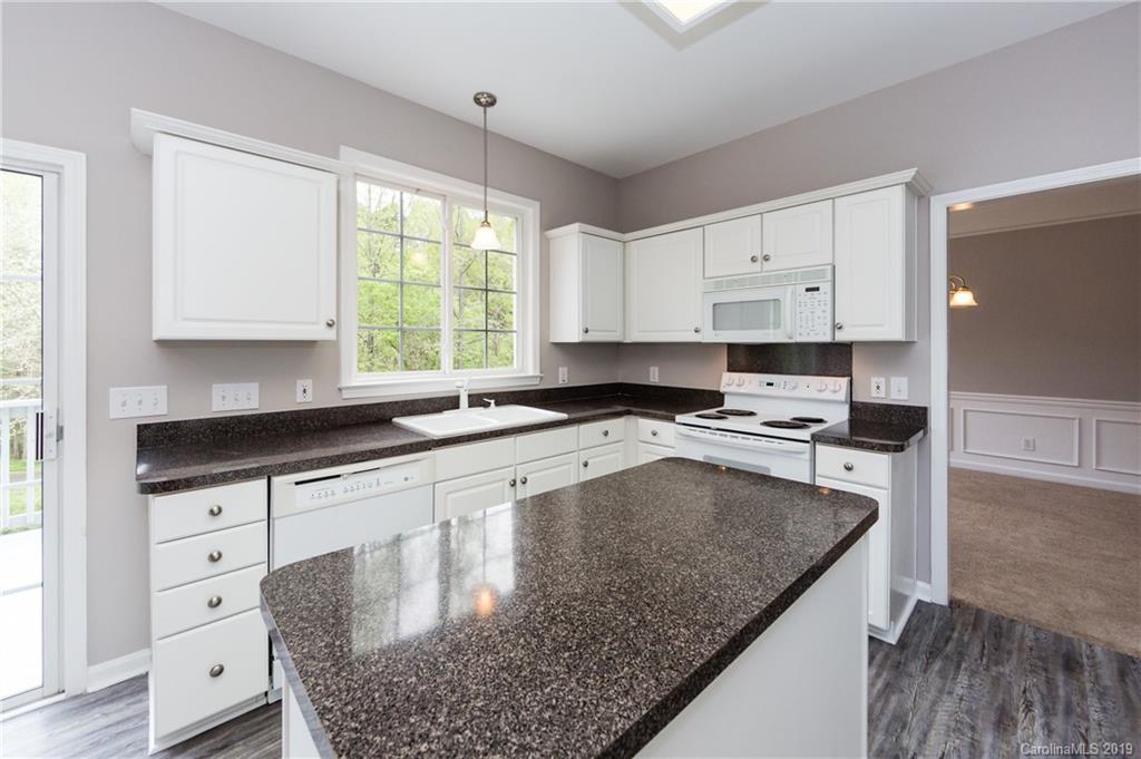 1023 Clearbrook Road Matthews, NC 28105 - Photo 10 of 40 Gallery Image 10
