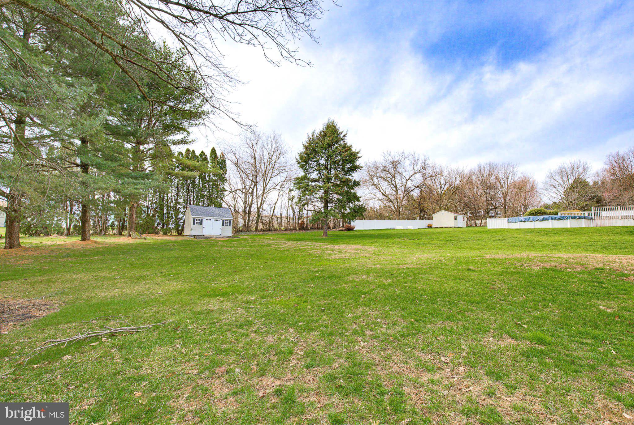 662 Bedington Circle Manheim, PA 17545 - Photo 37 of 43 Rear Yard