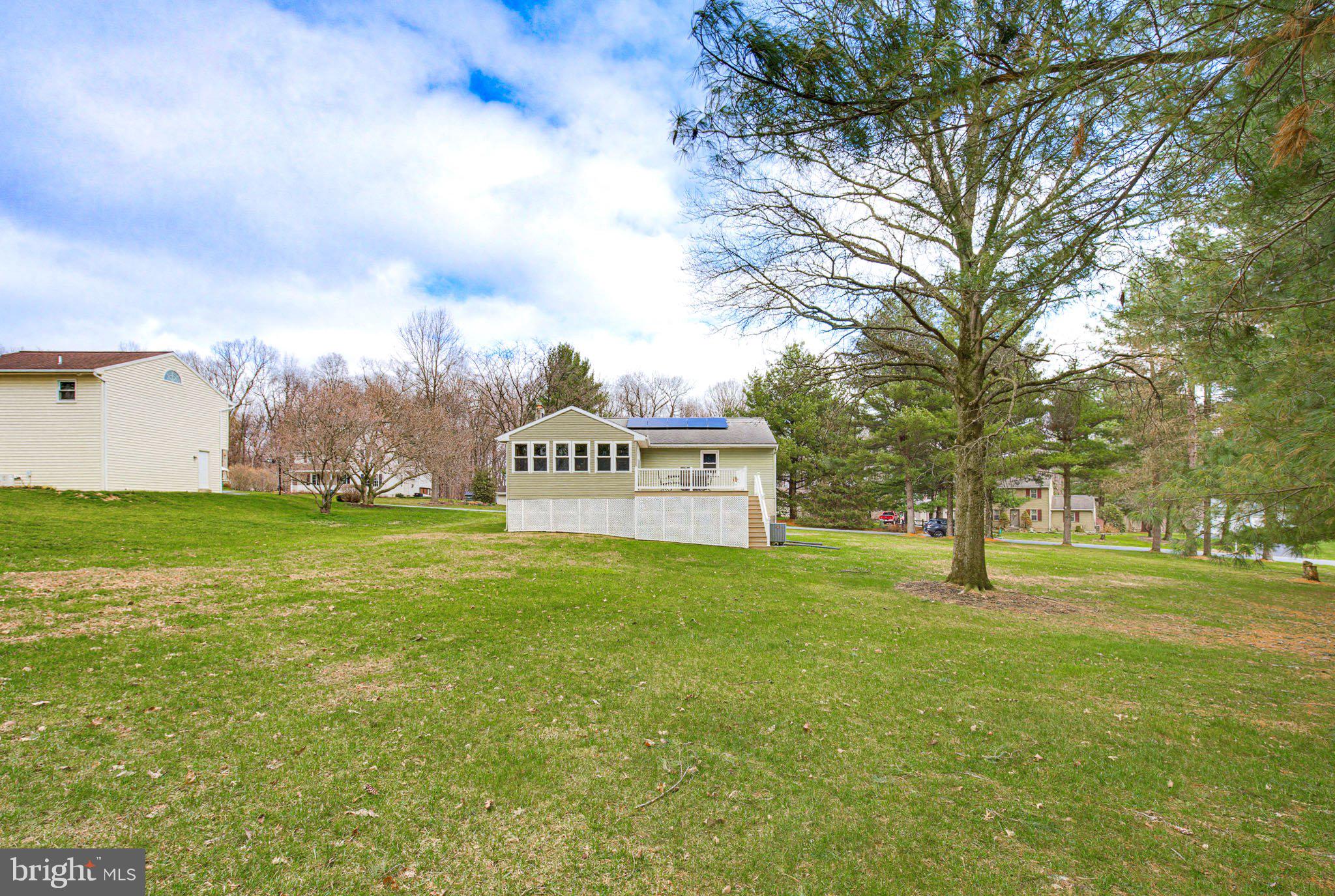662 Bedington Circle Manheim, PA 17545 - Photo 39 of 43 Rear Yard