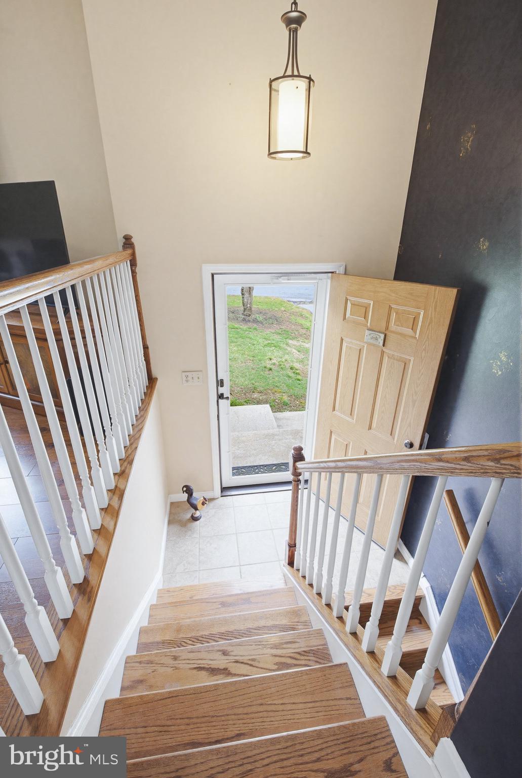 662 Bedington Circle Manheim, PA 17545 - Photo 7 of 43 Foyer