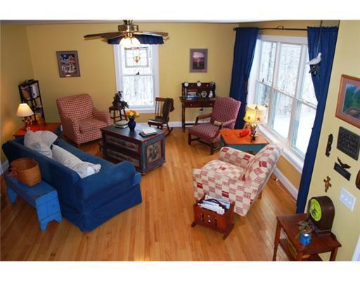 7 Gaviat Road Northwood, NH 03261 - Photo 7 of 20 Living Room.