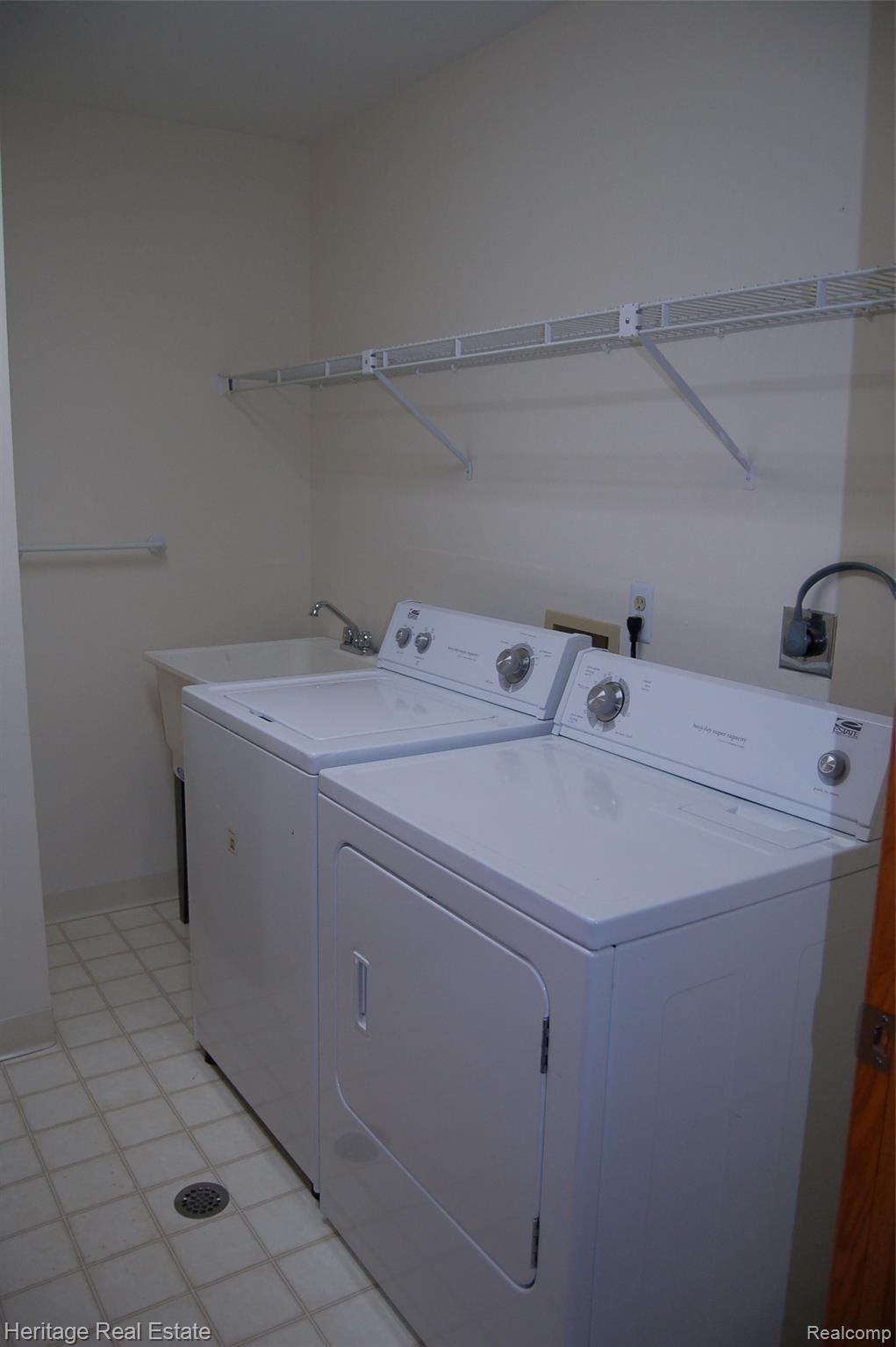 2188 Rochelle Park Drive Rochester, MI 48309 - Photo 26 of 31 DSC_0119.JPG