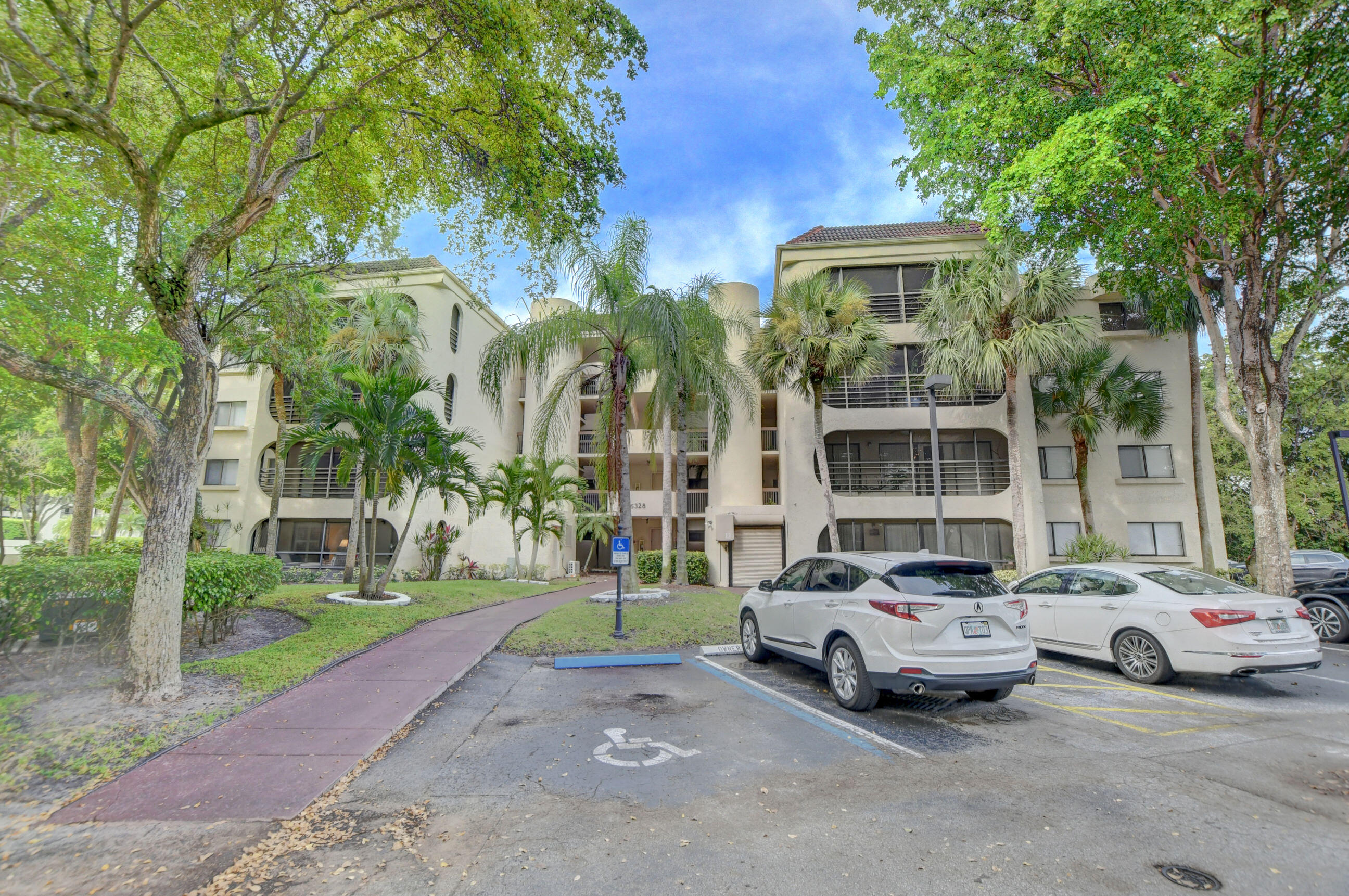 6328 Longboat Lane West, Unit 403 Boca Raton, FL 33433 - Photo 11 of 42 15_ebf_3351_2_3_4_5