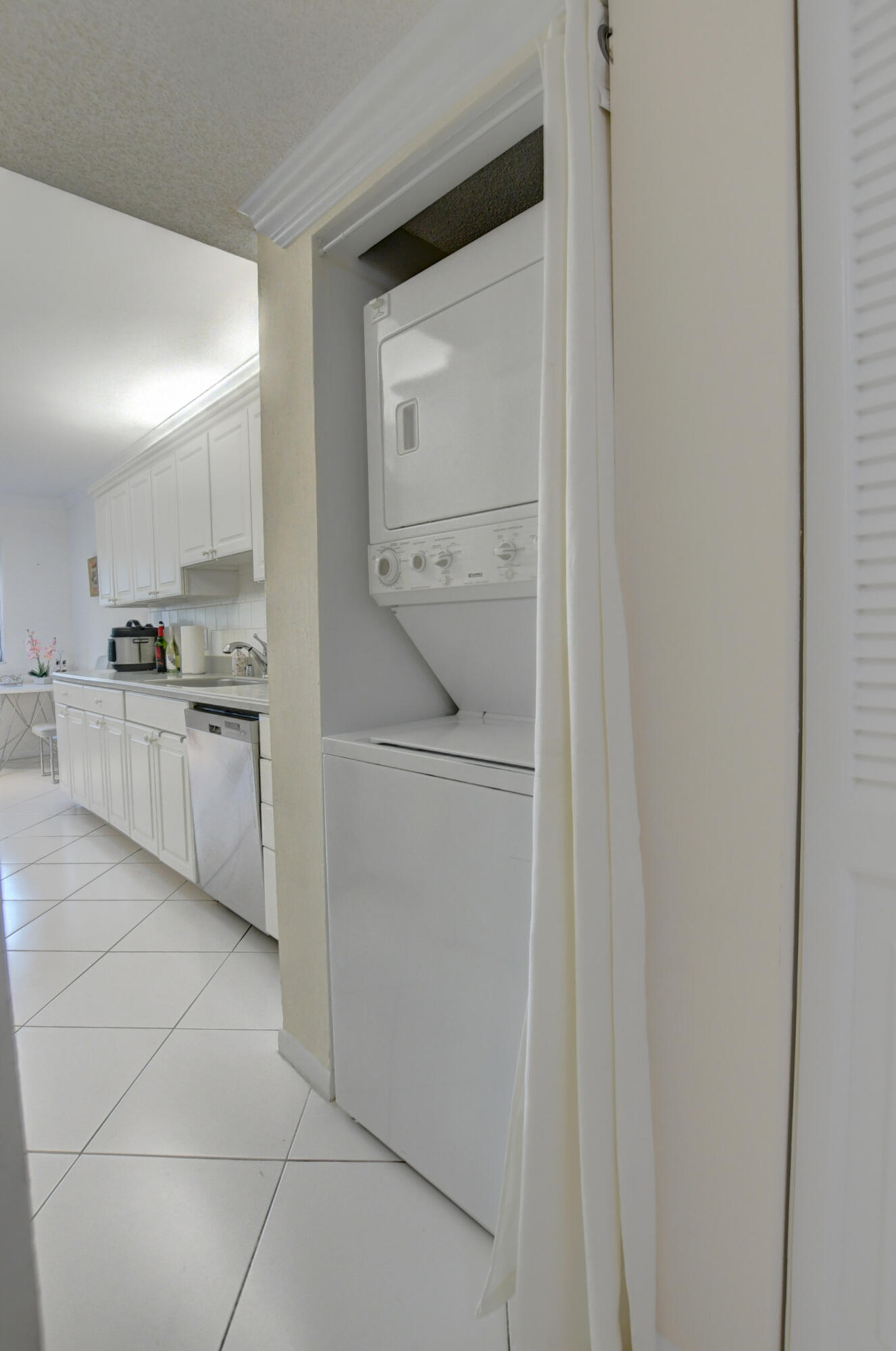 6328 Longboat Lane West, Unit 403 Boca Raton, FL 33433 - Photo 38 of 42 44_ebf_3496_497_498_499_500