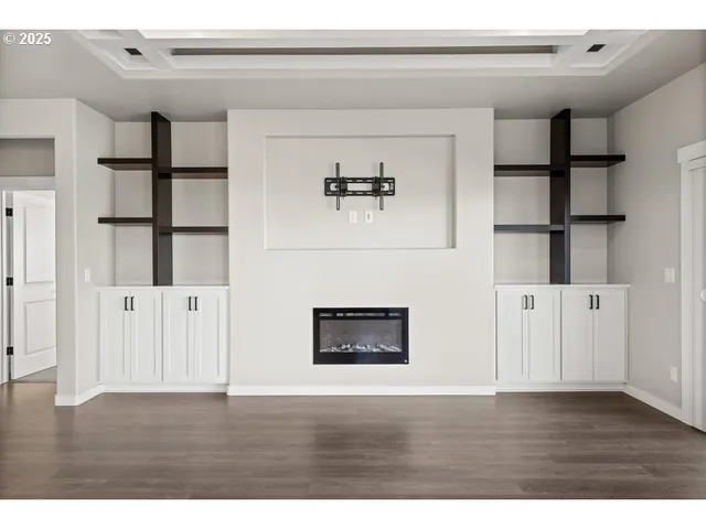 $649,000 | 3656 Camina Drive, Medford, OR 97504