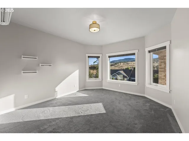 $649,000 | 3656 Camina Drive, Medford, OR 97504