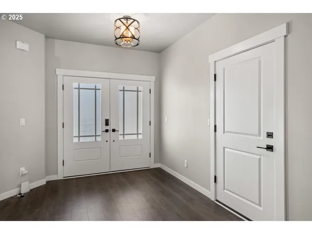 $649,000 | 3656 Camina Drive, Medford, OR 97504