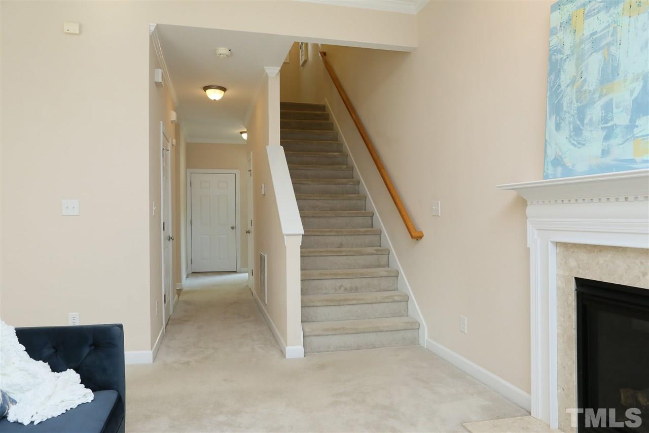 8915 Shallcross Way Raleigh, NC 27617 - Photo 4 of 29