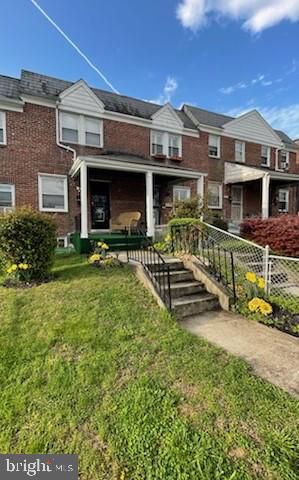 Front of house at street level