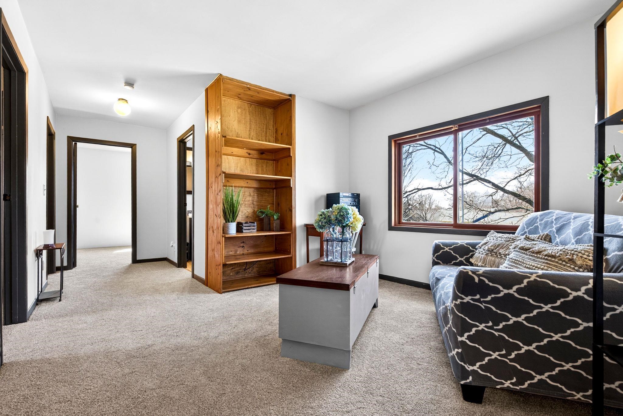 712 Chestnut Street Neenah, WI 54956 - Photo 15 of 26