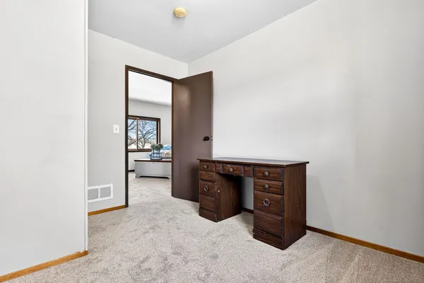 $290,000 | 712 Chestnut Street, Neenah, WI 54956