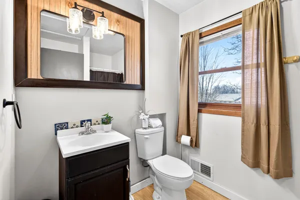 $290,000 | 712 Chestnut Street, Neenah, WI 54956