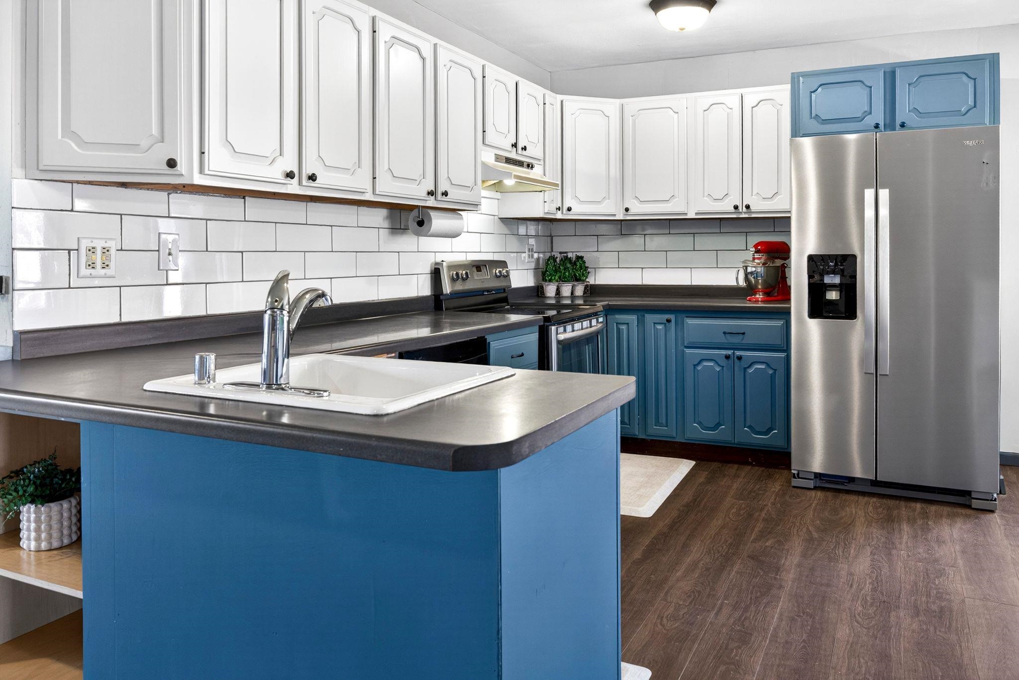 712 Chestnut Street Neenah, WI 54956 - Photo 5 of 26