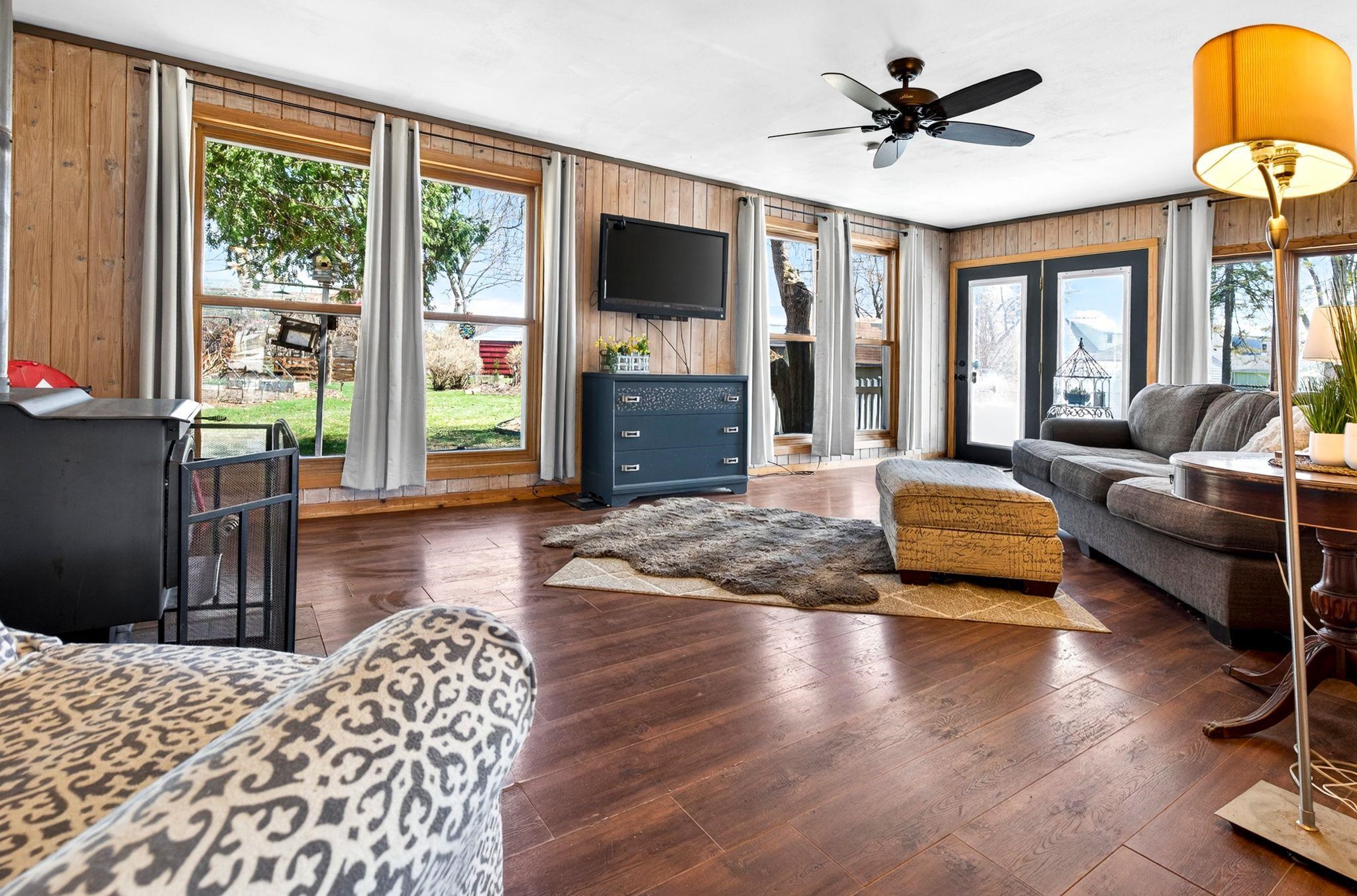 712 Chestnut Street Neenah, WI 54956 - Photo 10 of 26