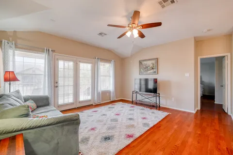 $265,000 | 16100 South Great Oaks Drive, Unit 901, Round Rock, TX 78681