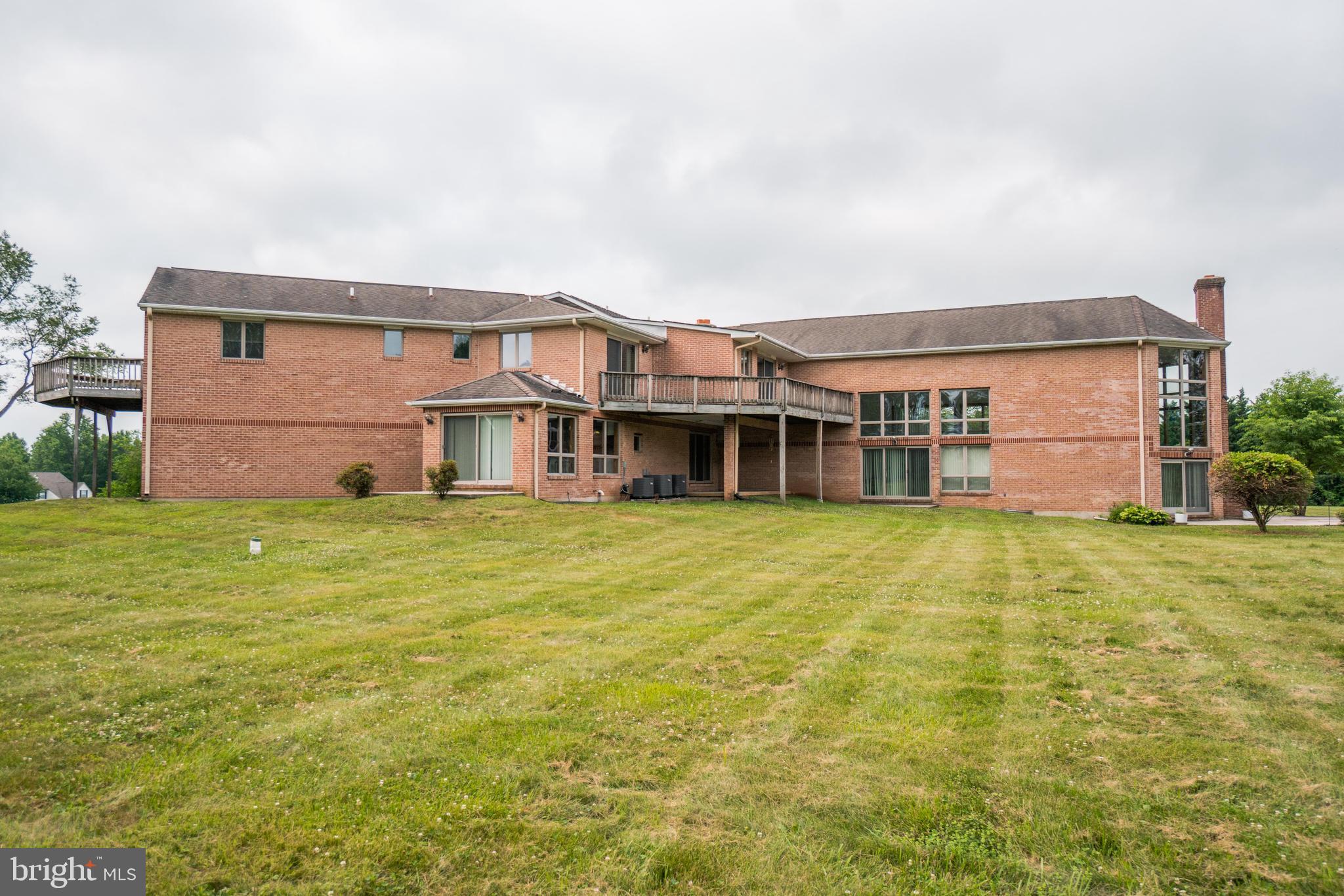 317 Nottingham Drive Spring City, PA 19475 - Photo 3 of 65