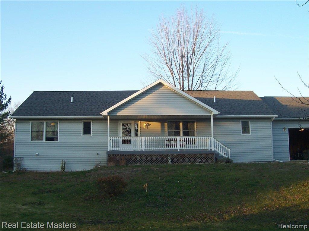 7590 Rynn Road Avoca, MI 48006 - Photo 2 of 22 FRONT