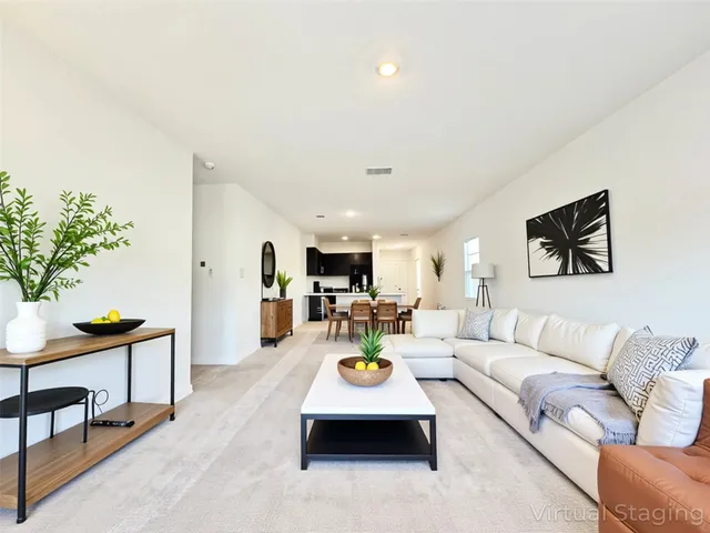 $1,595 | 332 Amber Glen, Maxwell, TX 78656