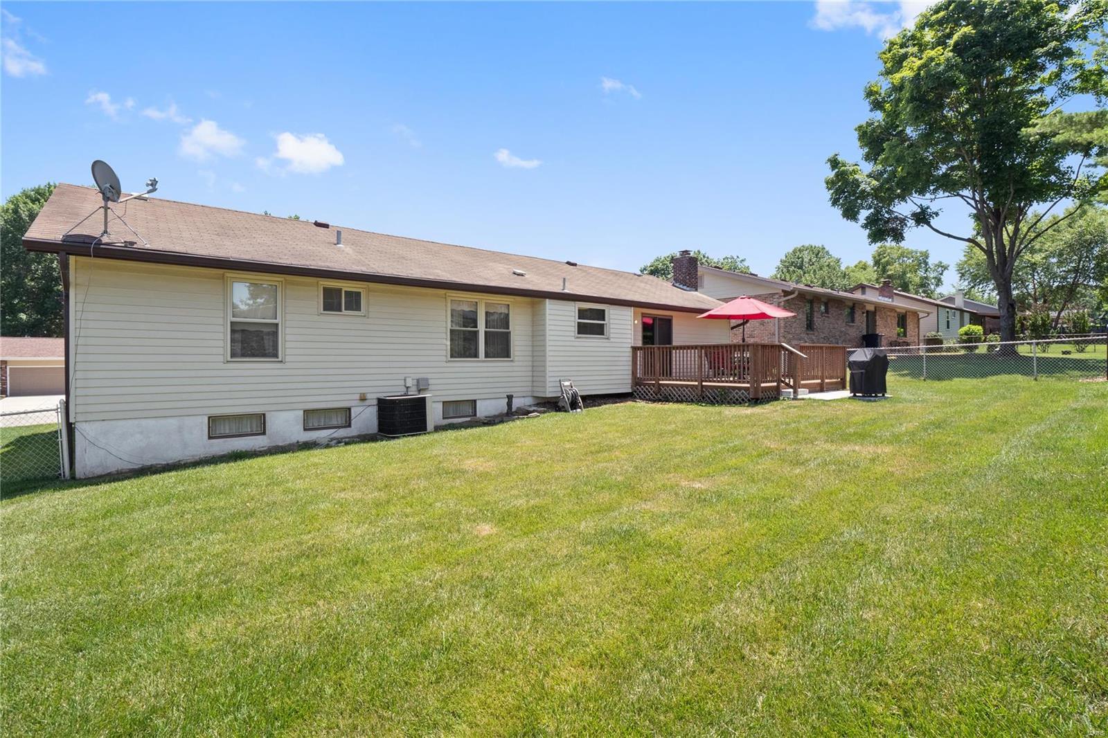 5849 Hempline Road St. Louis, MO 63129 - Photo 24 of 29