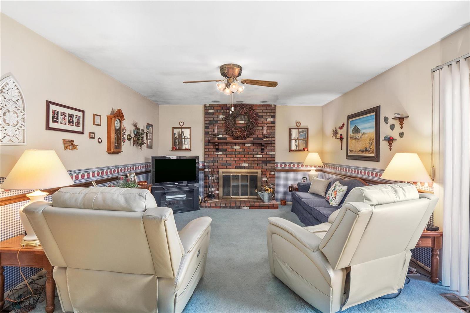 5849 Hempline Road St. Louis, MO 63129 - Photo 10 of 29