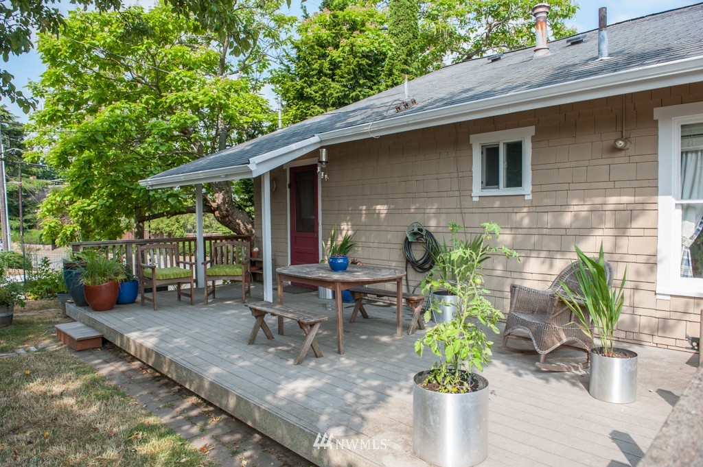 6003 South Roxbury Street Seattle, WA 98118 - Photo 19 of 24 Gallery Image 19