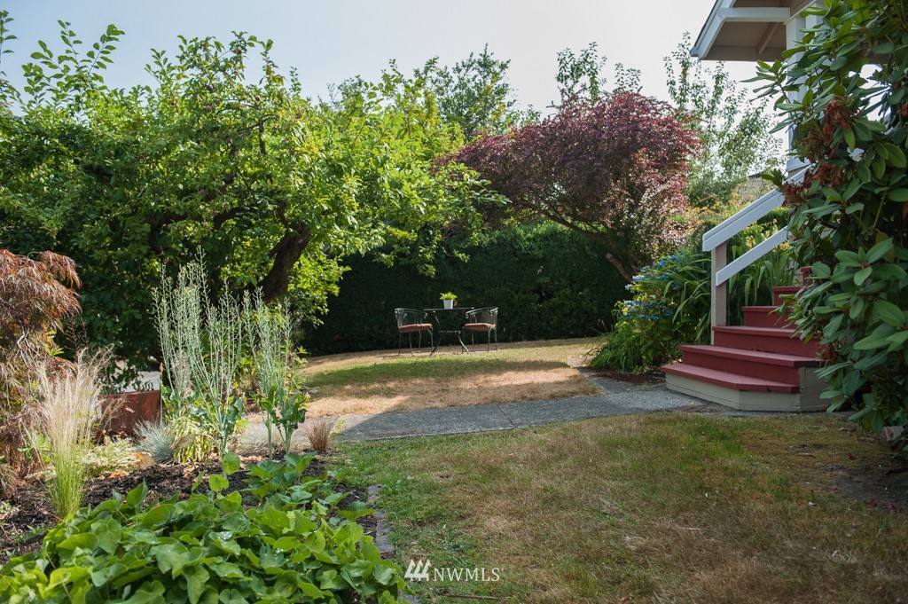 6003 South Roxbury Street Seattle, WA 98118 - Photo 21 of 24 Gallery Image 21