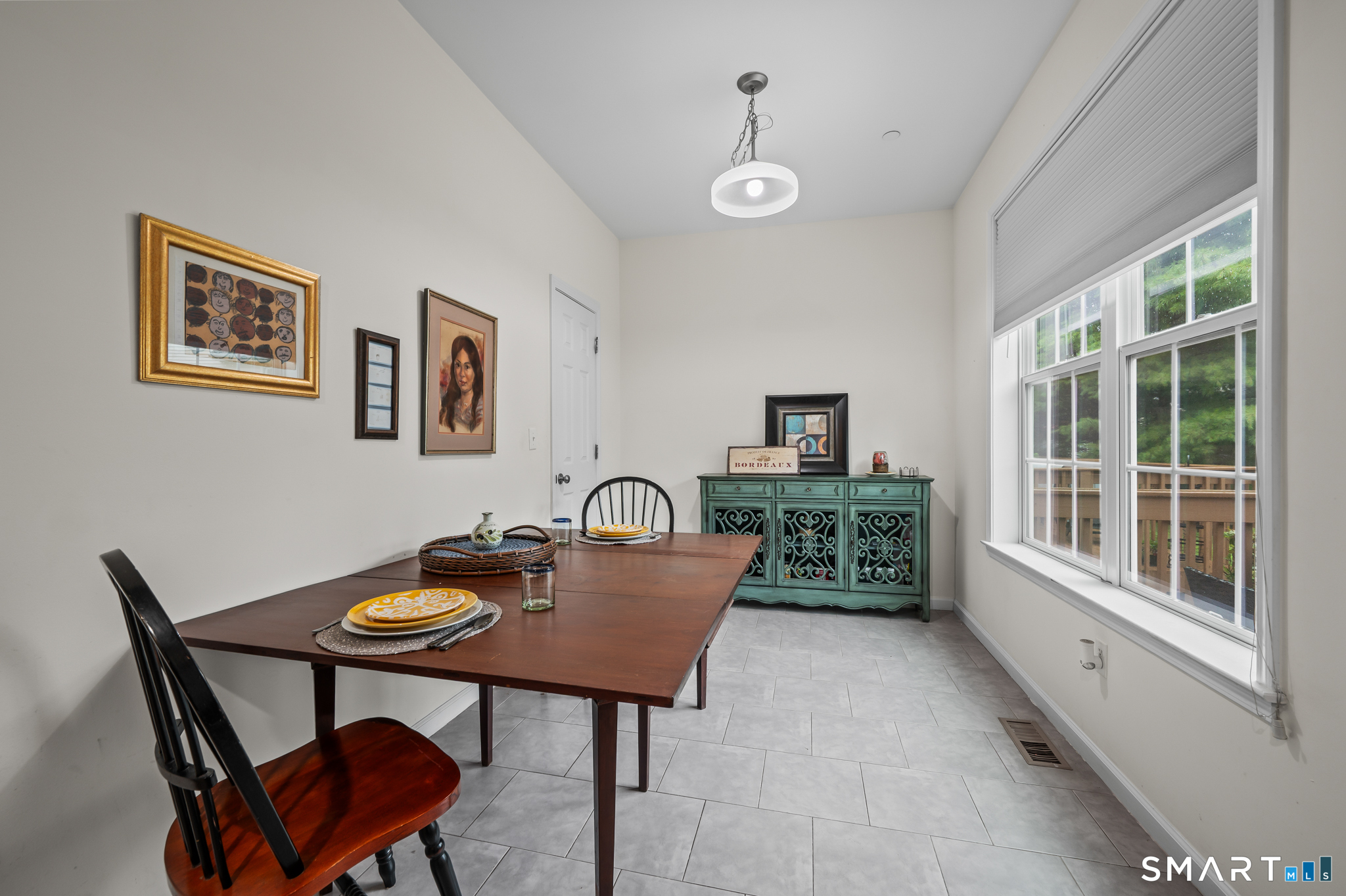 23 Rhodora Terrace, Unit 23 Windsor, CT 06095 - Photo 10 of 36 Large kitchen with dining area and a pantry too!