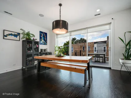 $1,449,000 | 2922 North Sheffield Avenue, Unit 3, Chicago, IL 60657