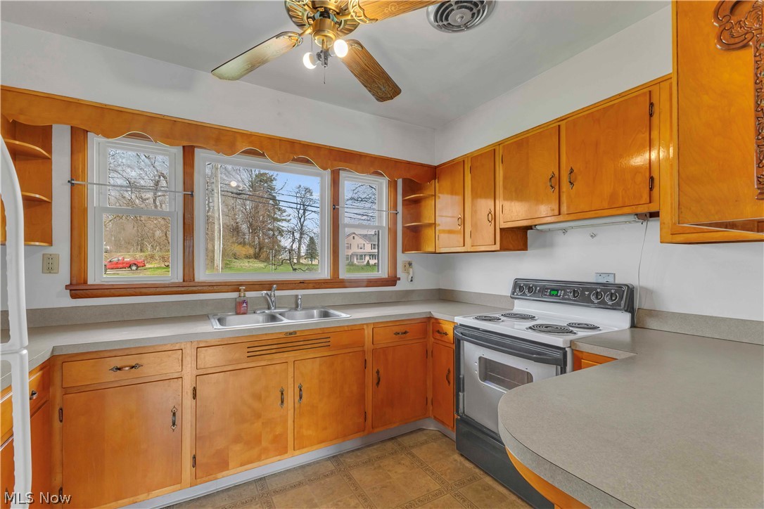 5500 North Ridge Road Madison, OH 44057 - Photo 9 of 49 Kitchen