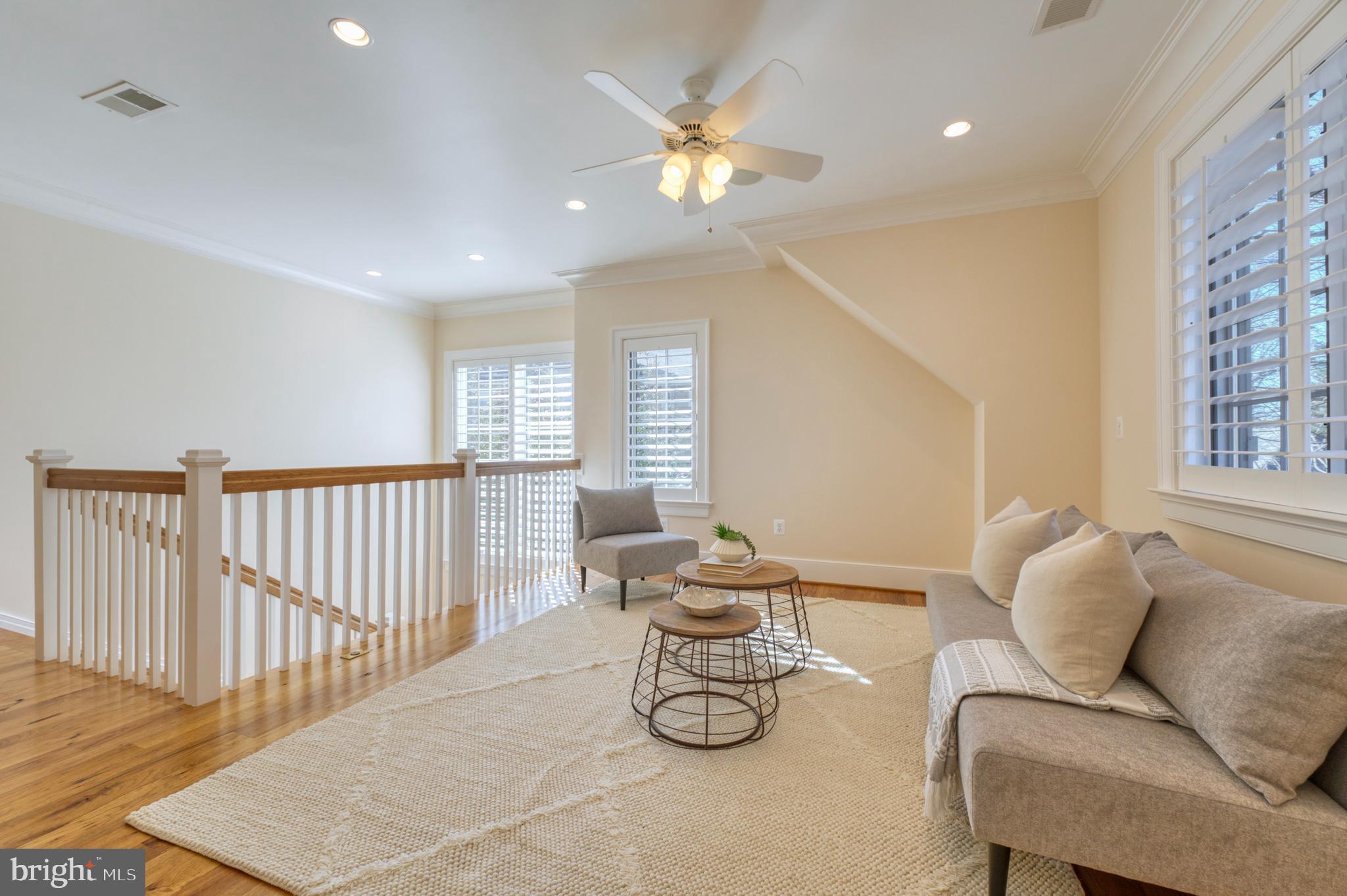 504 Druid Hill Road Northeast Vienna, VA 22180 - Photo 36 of 98 Loft sitting area