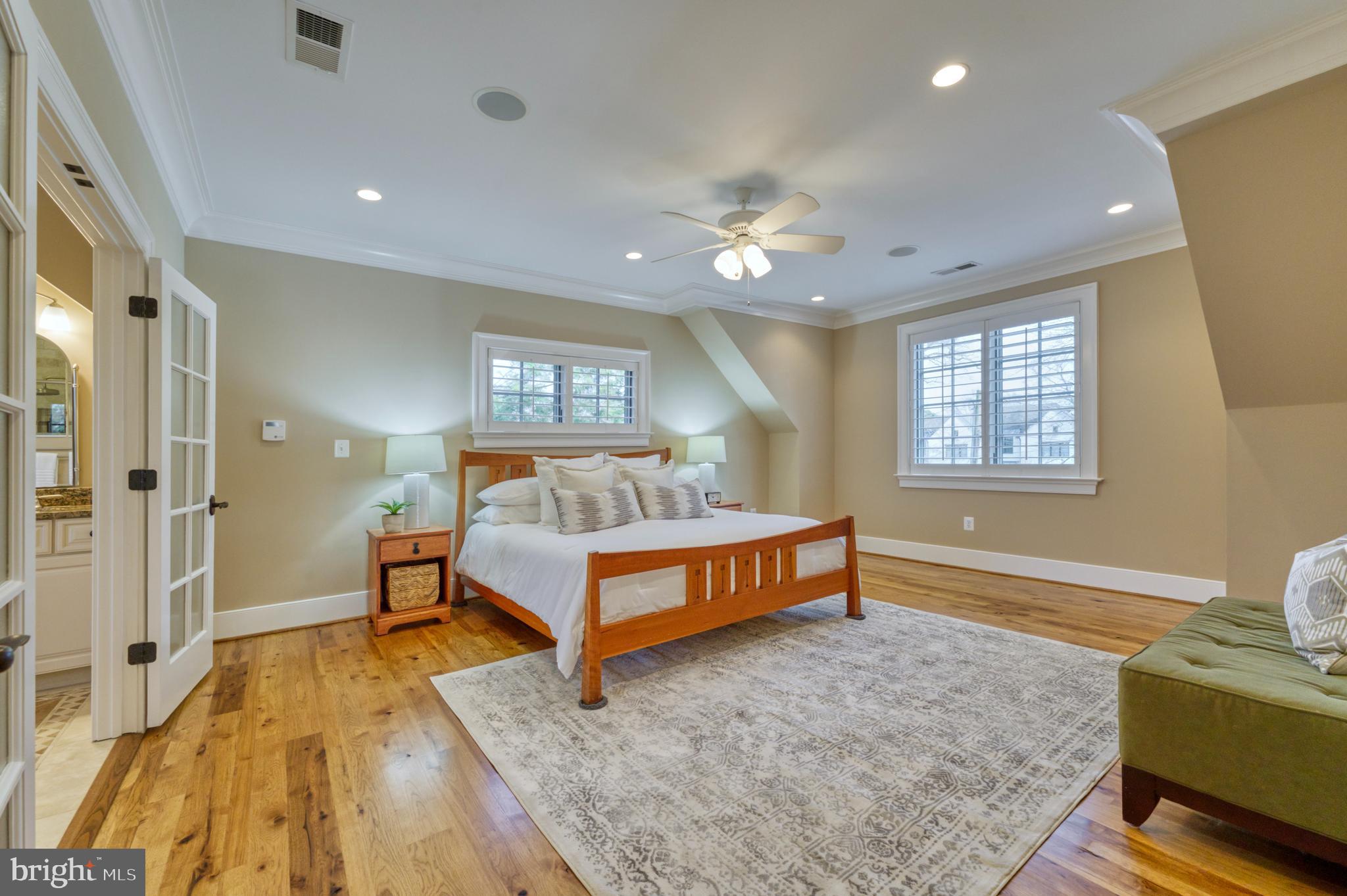 504 Druid Hill Road Northeast Vienna, VA 22180 - Photo 39 of 98 Primary bedroom