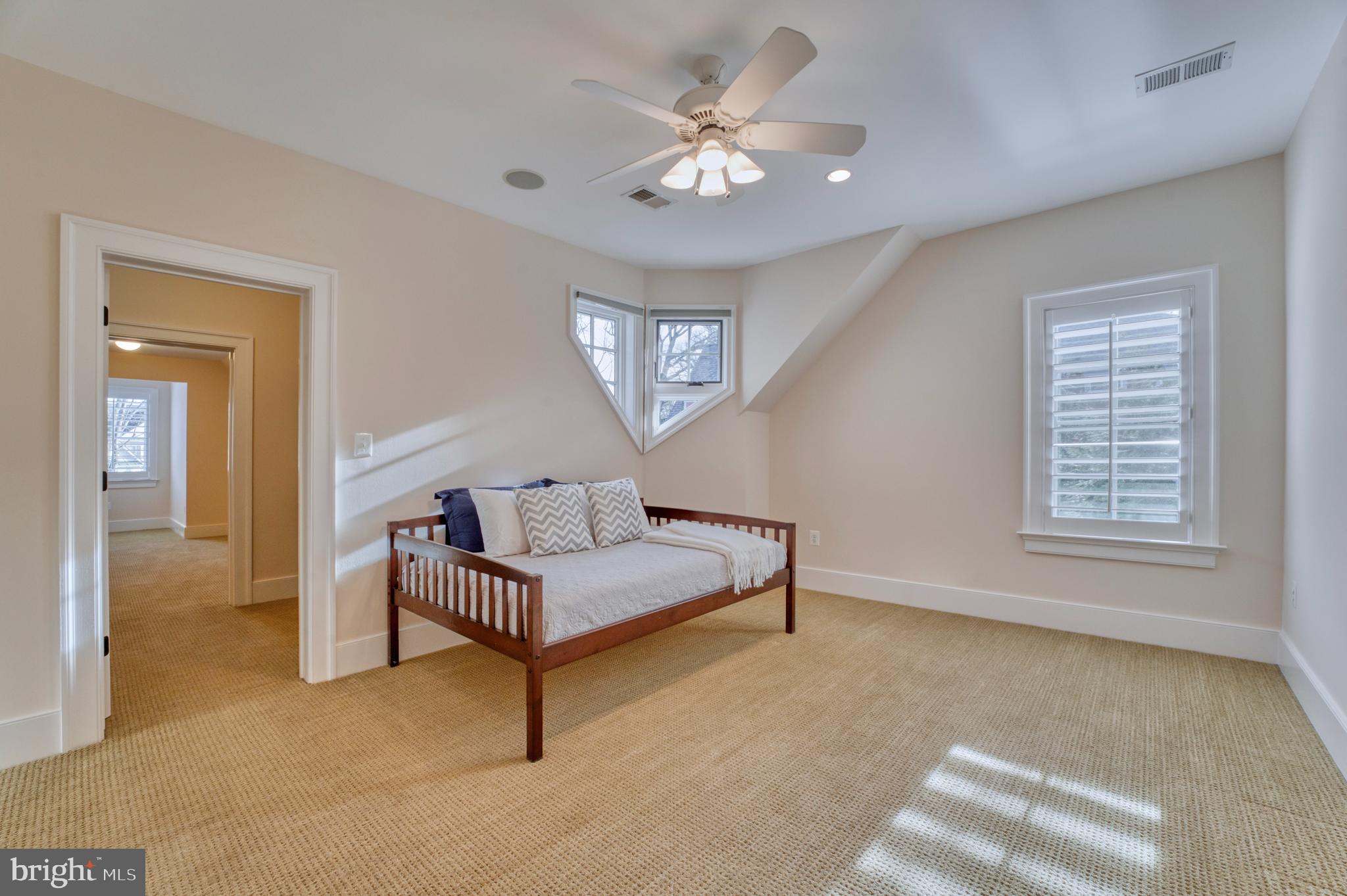 504 Druid Hill Road Northeast Vienna, VA 22180 - Photo 54 of 98 Bedroom #4 has a separate sitting room