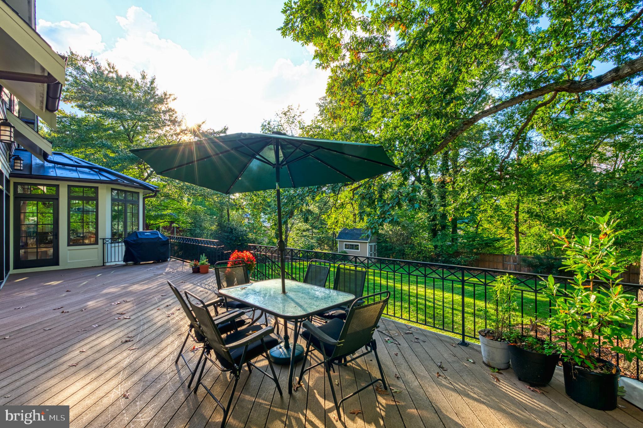504 Druid Hill Road Northeast Vienna, VA 22180 - Photo 71 of 98 Backyard deck