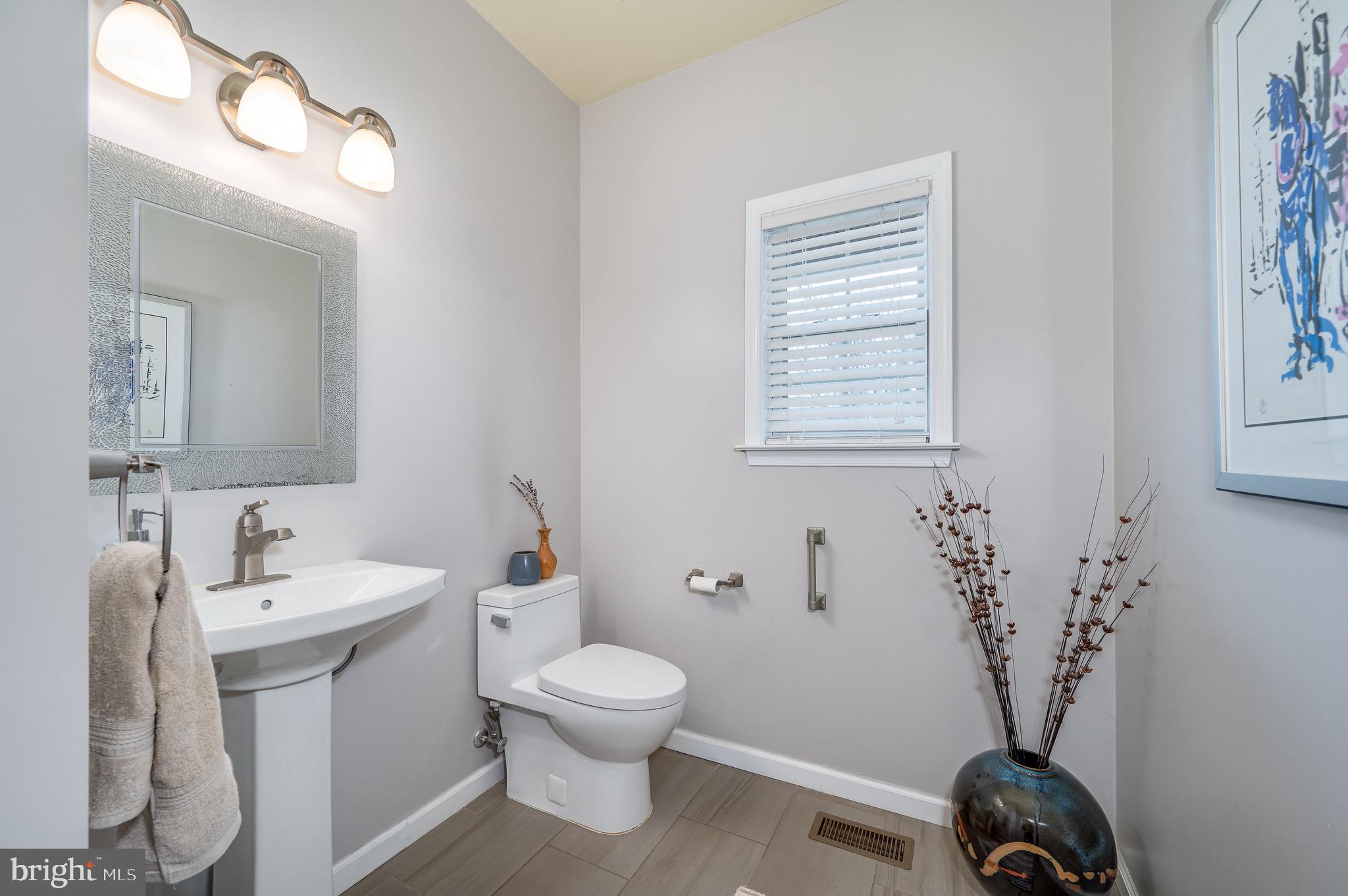 558 Rudder Road Shepherdstown, WV 25443 - Photo 17 of 60 Half Bath