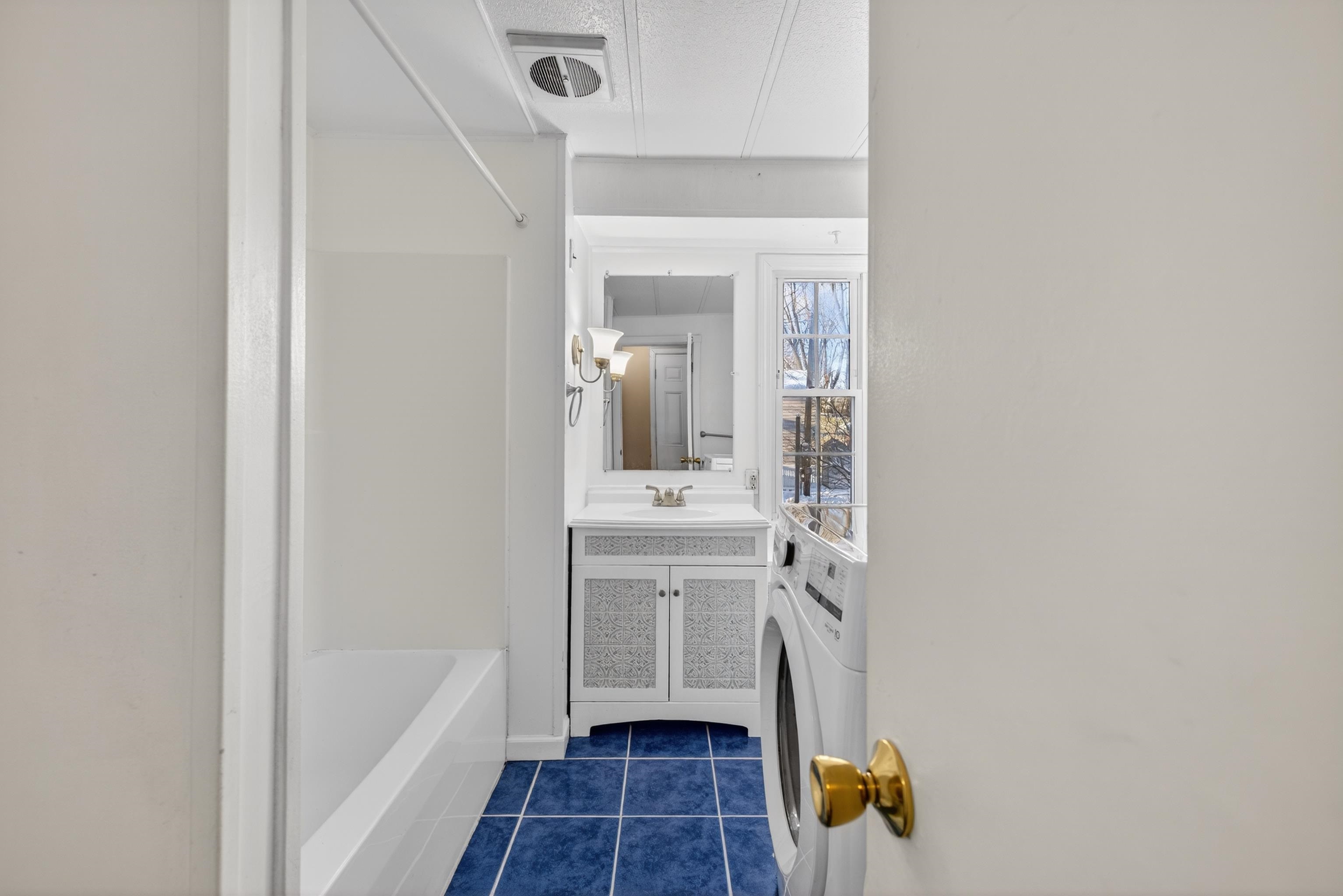 28 Stevens Drive Concord, NH 03301 - Photo 23 of 38