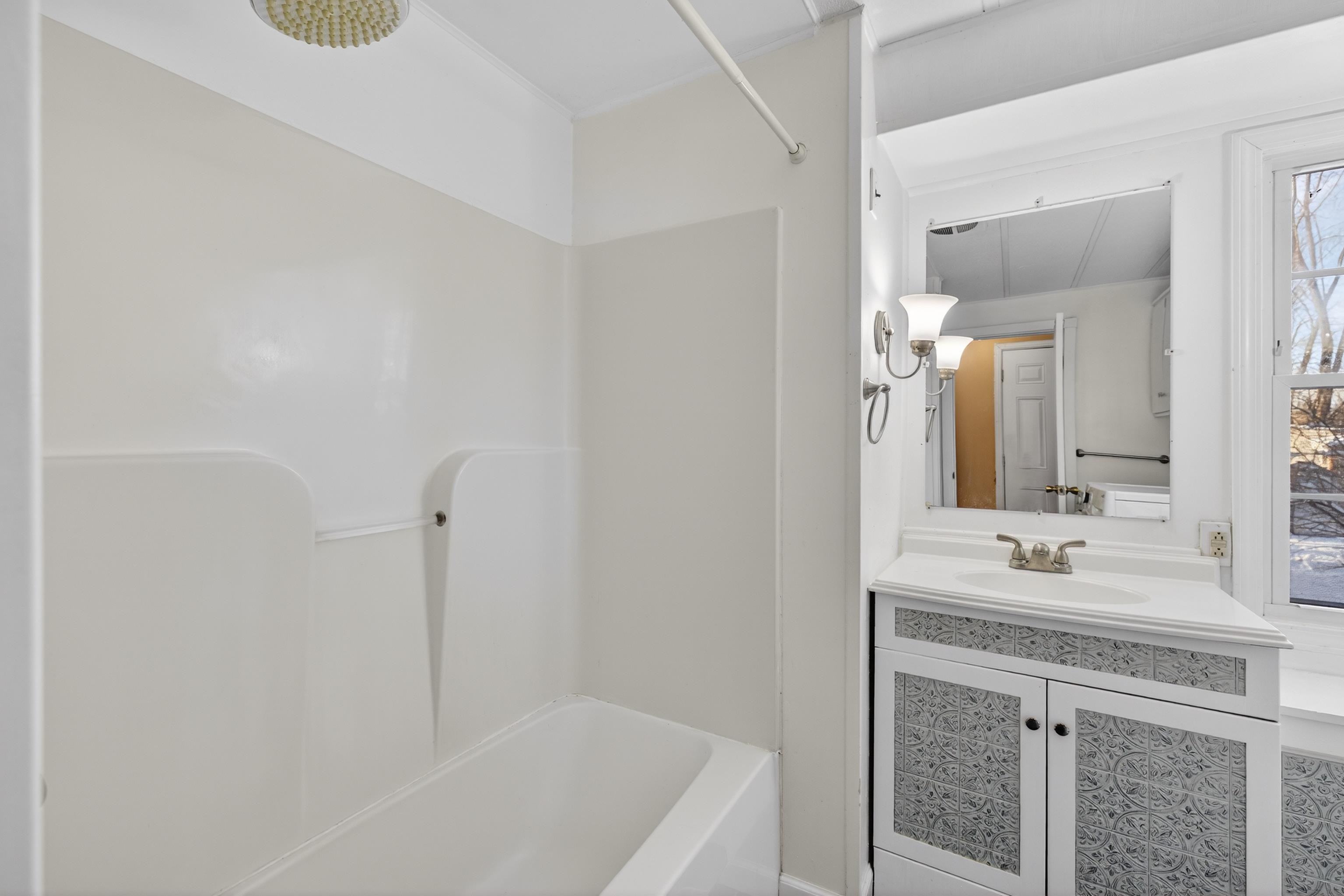 28 Stevens Drive Concord, NH 03301 - Photo 24 of 38