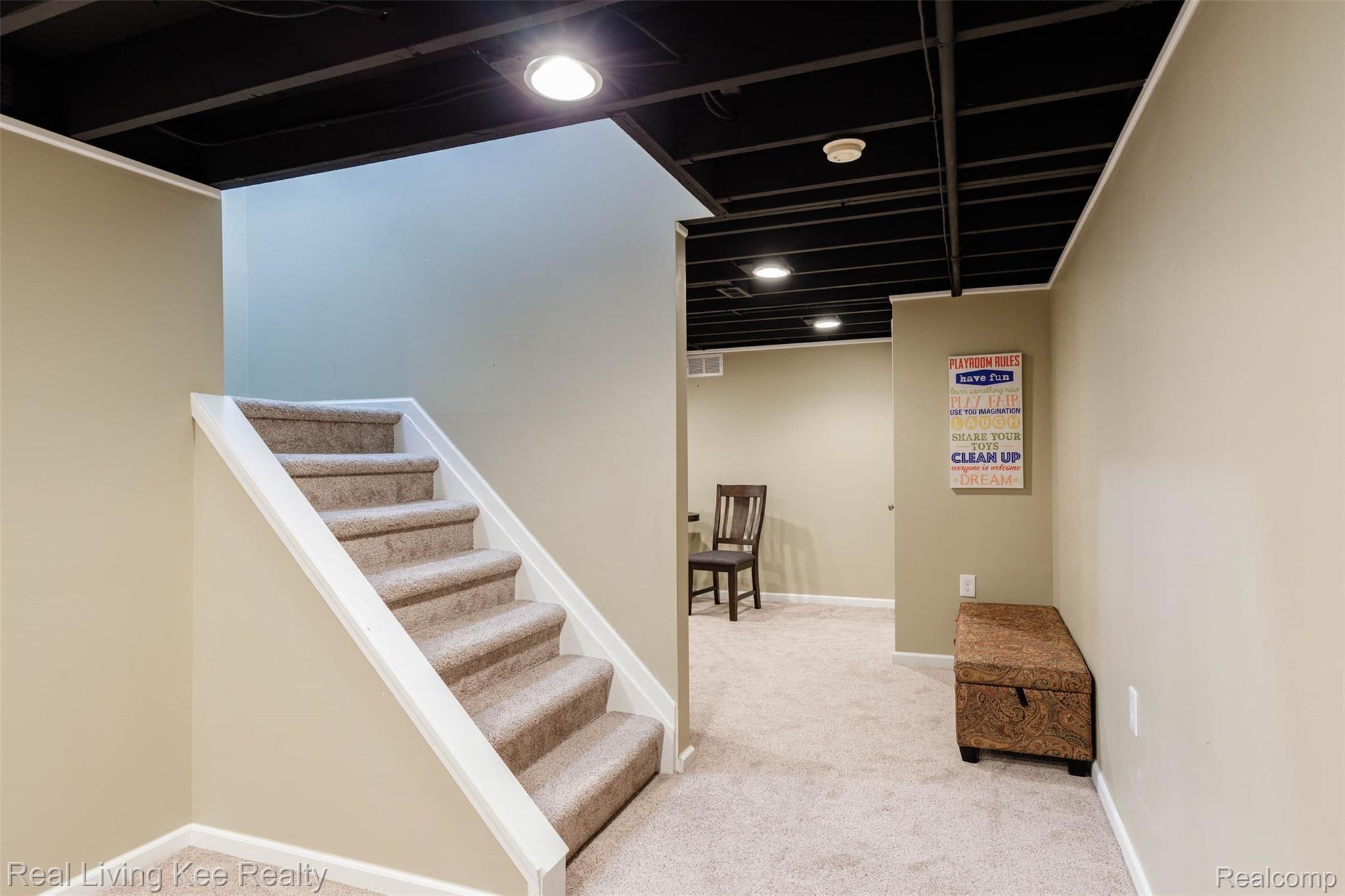 2398 Pleasant View Drive Rochester, MI 48306 - Photo 41 of 49 2398PleasantView-42.jpg