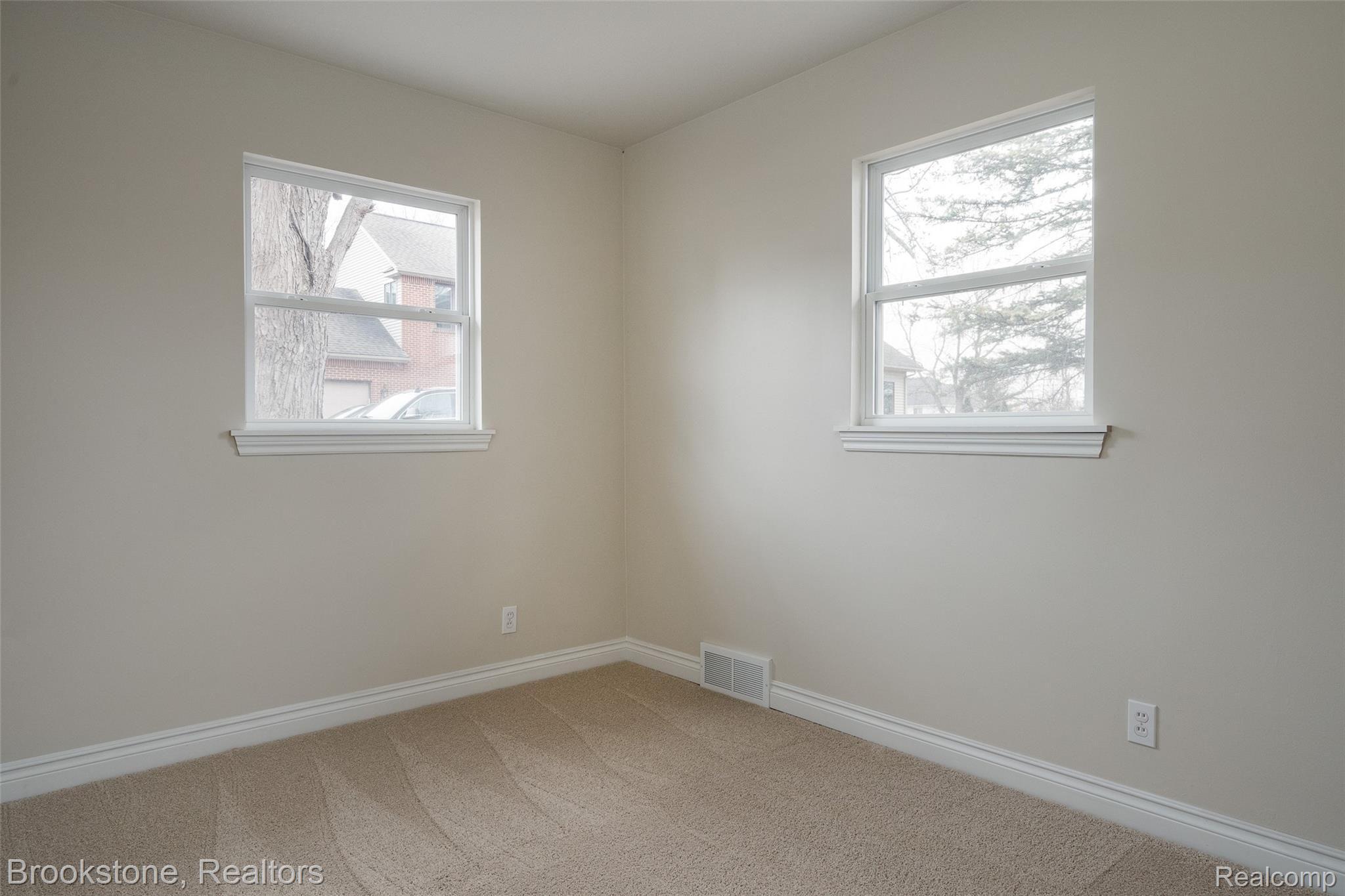 140 Michelson Road Rochester, MI 48307 - Photo 16 of 31 & fresh paint & trim