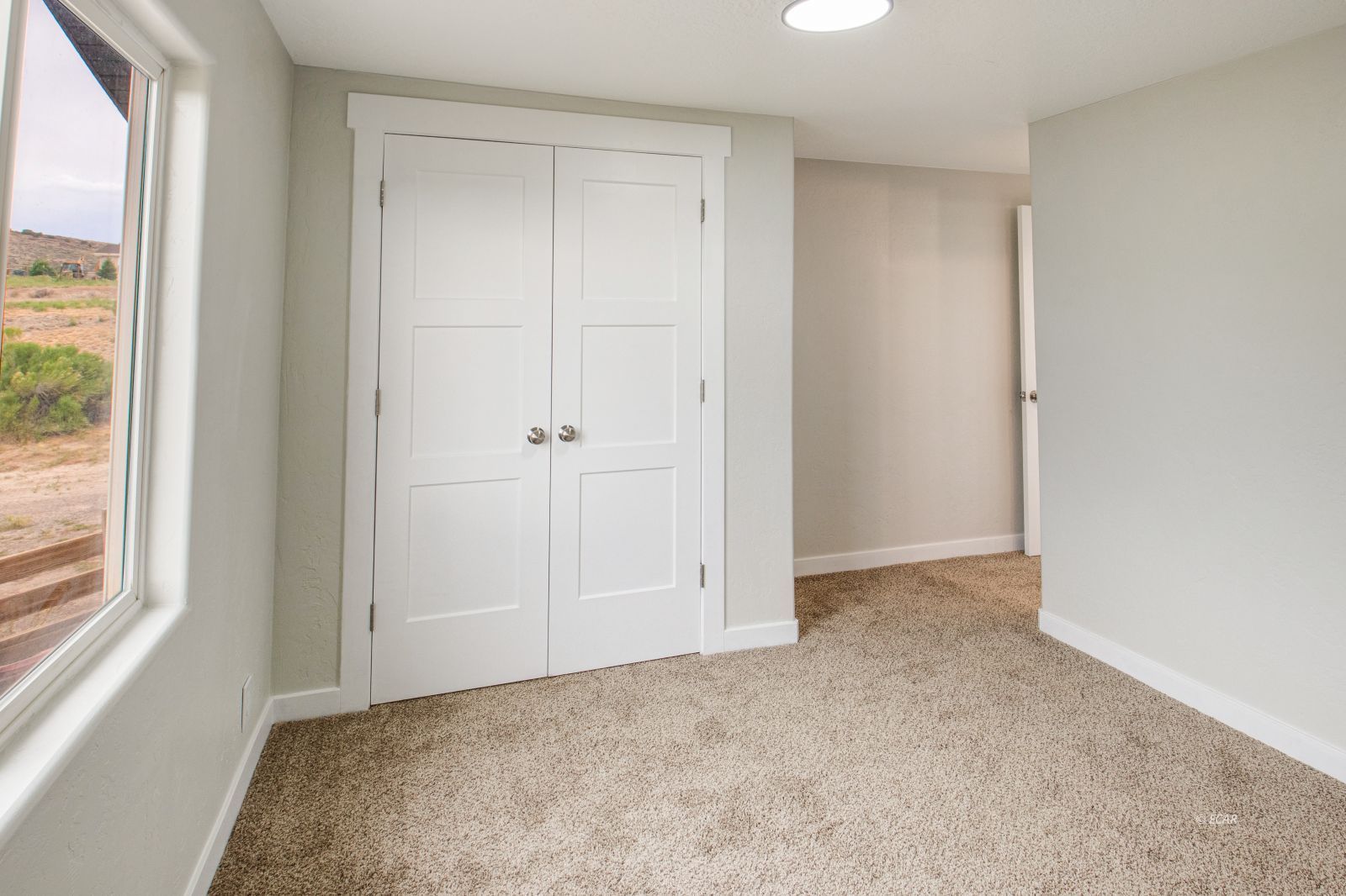 732 Spring Valley Parkway Spring Creek, NV 89815 - Photo 9 of 26 Gallery Image 9
