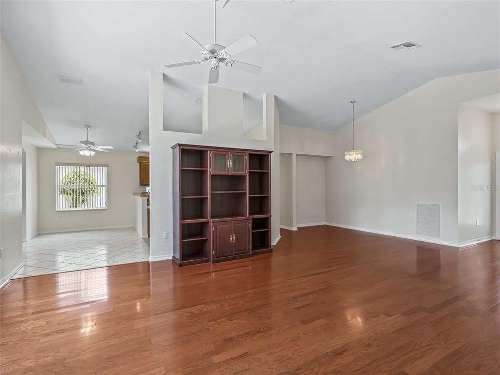 6318 Southwest 117th Loop Ocala, FL 34476 - Photo 8 of 48