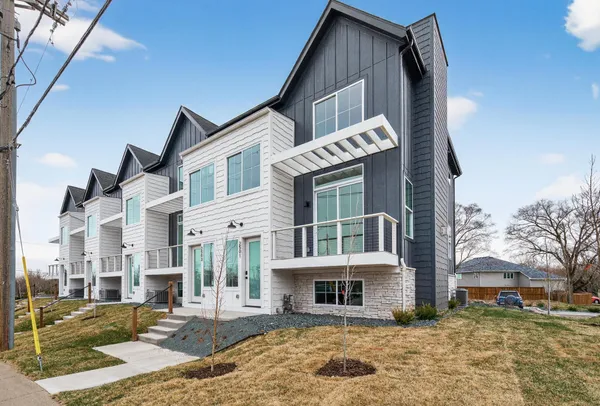 $480,000 | 2501 Jansen Avenue, White Bear Lake, MN 55110