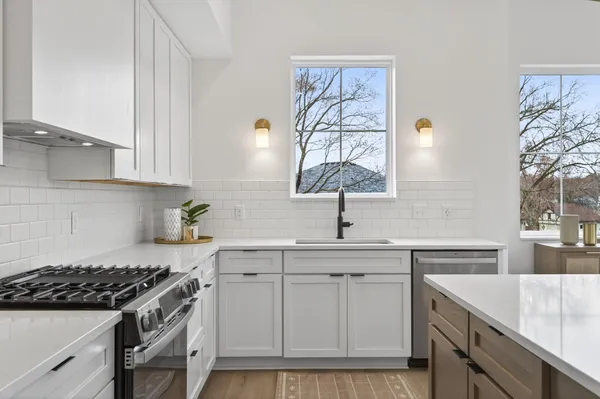 $480,000 | 2501 Jansen Avenue, White Bear Lake, MN 55110